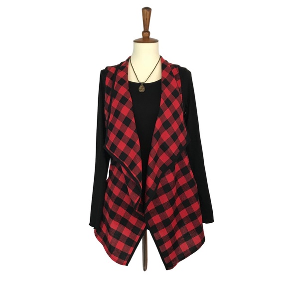 Red & Black Buffalo Plaid Asymmetric Open Vest - Picture 5 of 16